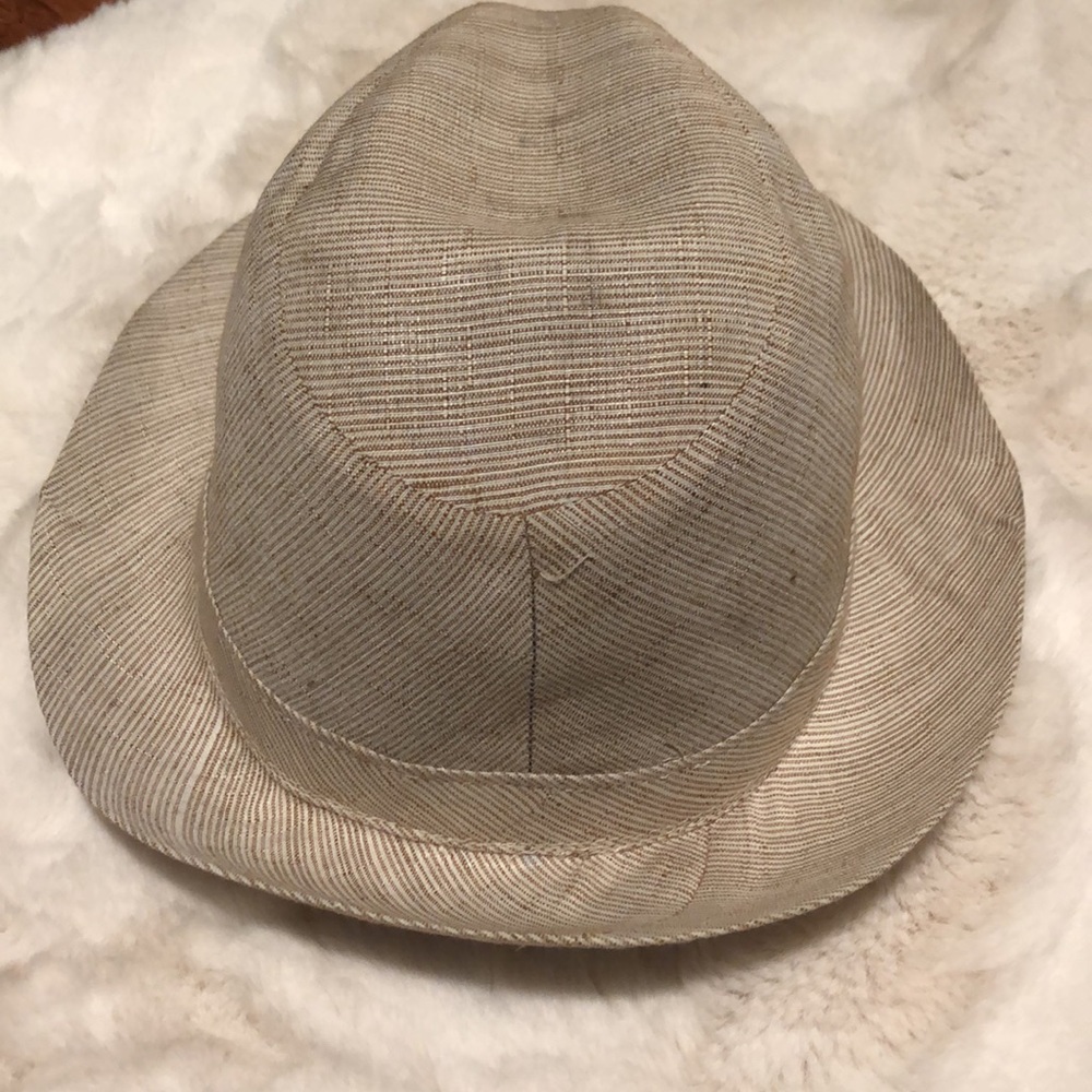Fedora - Picture 2 of 3